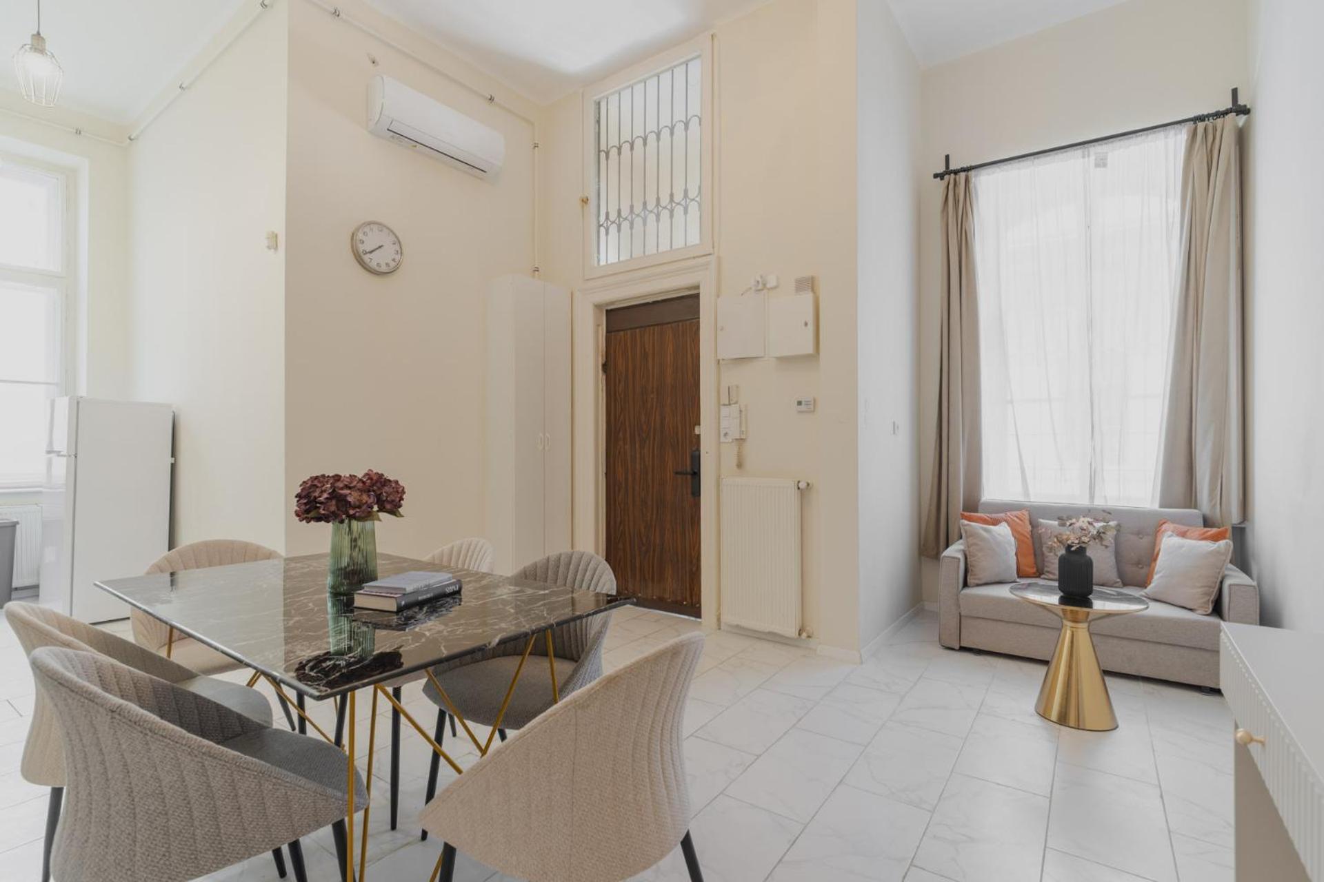 Cozy Boulevard Apartment In The Heart Of 부다페스트 외부 사진